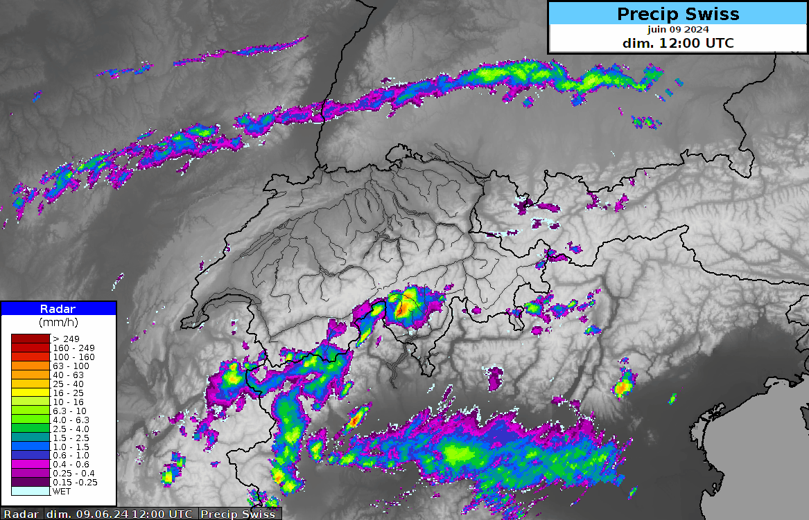 Animation radar entre 14 h et minuit local le dimanche 9 juin.