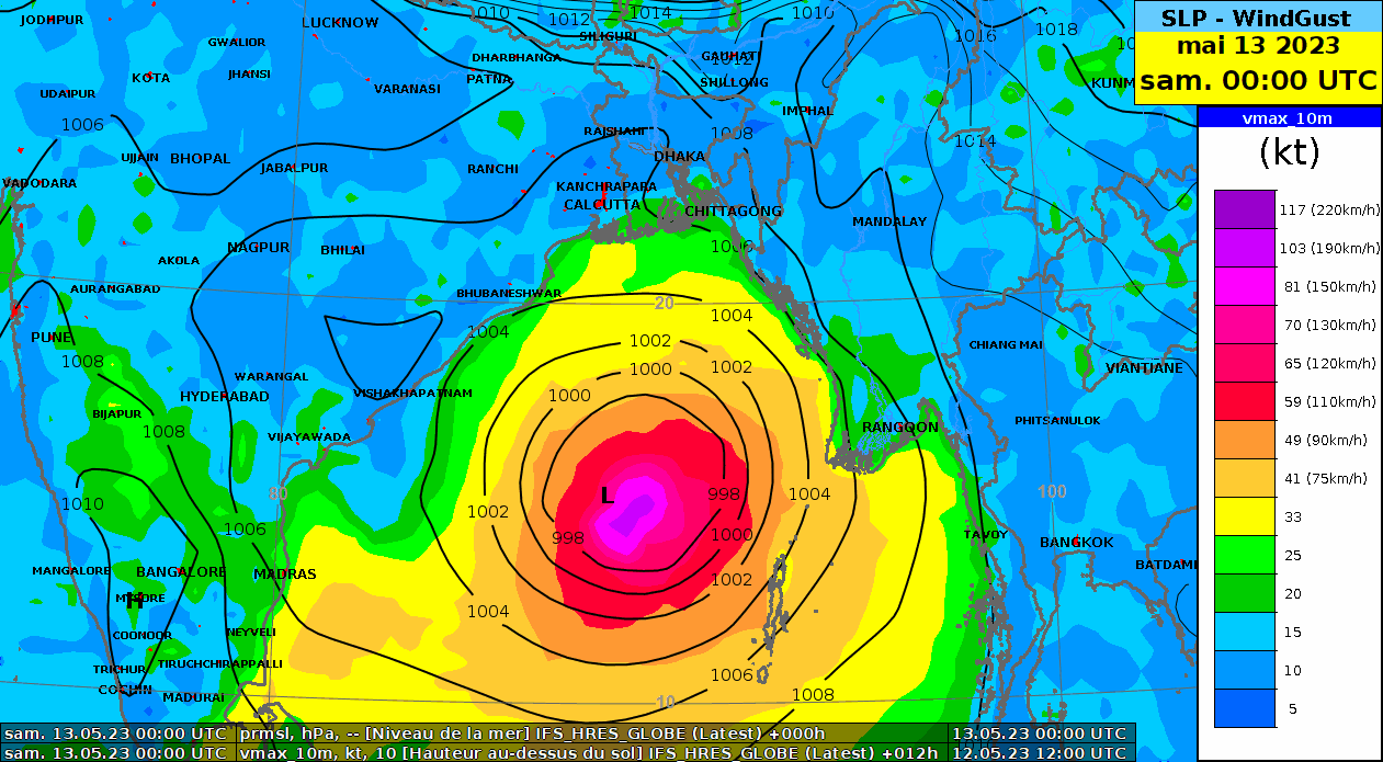Cartes des rafales de vent (en nœuds) et pression réduite au niveau de la mer (en hPa) prévus par le modèle IFS pour la période du samedi 13.05. 00 h UTC au lundi 15.05.2023 00 h UTC