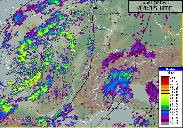 Figure 2 : animation radar mettant en évidence le centre dépressionnaire sur la France et les précipitations de barrage contre le versant sud des Alpes.