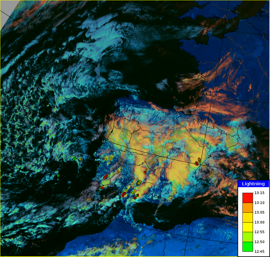 Animation satellite sur l’Espagne le 3 mars 2025 entre 14:15 et 16:15 CET. On voit bien les nuages orageux sur le sud de l’Espagne et la région de Valence, les cercles colorés montrent les impacts de foudre avec l’heure de l’impact. Source : Eumetsat