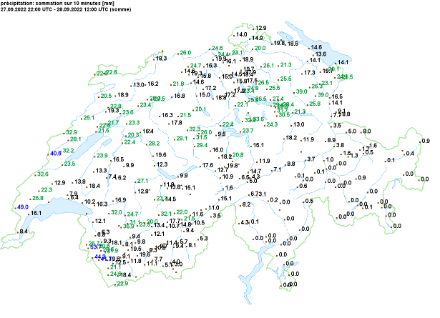 Cartes des cumuls de pluie (en mm) du mardi 27.09 22 h UTC au mercredi 28.09 12 h UTC.