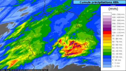 Cumuls de précipitations sur 48 h entre dimanche 23.10.2022 8h et mardi 25.10.2022 8h. Combinaison de mesures aux stations et d’images radar.
