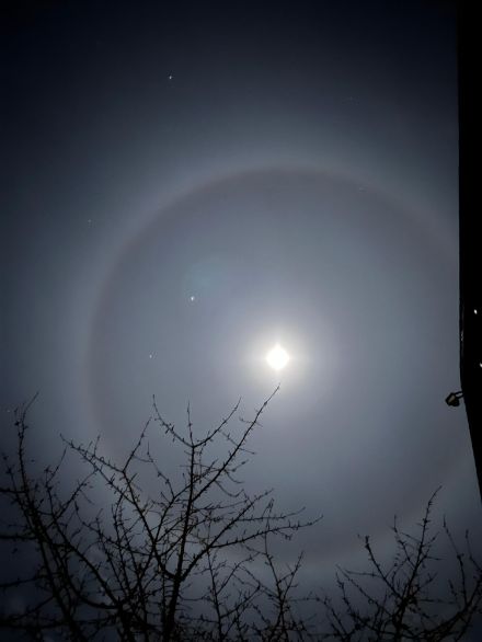 Halo lunaire à Fiesch
