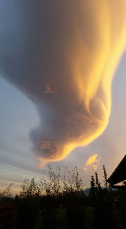 Altocumulus lenticulaire