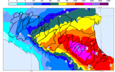 Cumul des précipitations en 48 heures du 15 mai 2023 à 23h00 au 17 mai 2023 à 23h. En violet, trois noyaux >200 mm au pied des Apennins. Source : ARPAE Emilia-Romagna