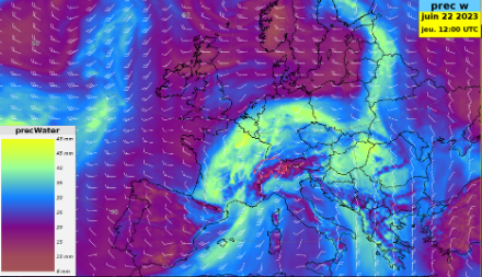 Eau précipitable (en mm) prévue par IFS-hres pour le jeudi 22 juin à 12 UTC. Source : NinJo@MétéoSuisse
