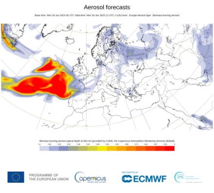Figure 2 : épaisseur optique (à 550 nm) des aérosols issus des feux de forêts ce lundi 26 juin à 12 UTC (14 h locale). Cela peut être interprété comme la diffusion du rayonnement solaire par les particules des feux de forêt, plus la valeur est élevée, plus le rayonnement solaire est « bloqué » par les particules (il s’agit physiquement de diffusion).