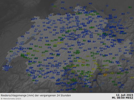 Carte des cumuls de pluie (en mm) mesurés du mardi 11 juillet à 8 h au mercredi 12 juillet 2023 à 8 h.