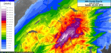 Quantités de précipitations des dernières 48h (en mm) calculées en combinant observations radar et données des stations au sol.