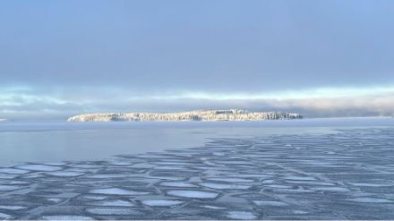 Fig. 6: le lac Storsjön, le cinquième plus grand lac de Suède (464 km²), était déjà gelé le 17 novembre. 