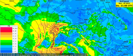 Pression au sol [hPa, isolignes] et rafales maximales calculées [kt, 1 kt=1.852 km/h, surfaces colorées] selon le modèle IFS hier, 16 novembre 2023 à 21 UTC. En Suisse, la dépression Frederico a provoqué des rafales maximales de 50 à 60 kt. 