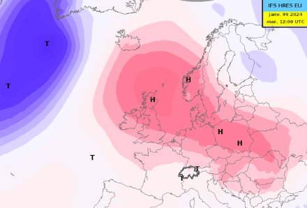 Pression au sol ce mardi à 12 UTC. Le centre anticyclonique est représenté en rouge, les vents tournant autour de lui dans le sens des aiguilles d’une montre ; à sa marge sud, la Suisse est soumise à un courant de bise entraînant une masse d’air froid d’origine continentale. Source : ECMWF