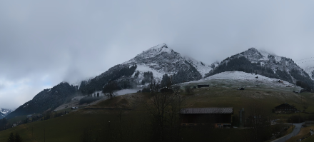 Saupoudrage de neige ce dimanche matin dans la région de Château-d'Oex.