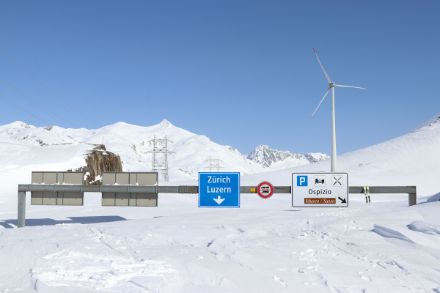 Impressionnantes quantités de neige au-dessus de 2000 mètres en avril, ici à l'exemple du col du Gothard le 11 avril 2024 
