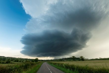 Des orages supercellulaire (rotatifs) seront possibles, surtout en début d'événement