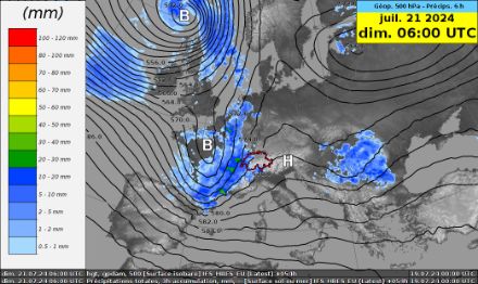 Carte du géopotentiel à 500 hPa (contours noirs, en décamètres) et cumuls de précipitations sur 6 heures (couleurs, en millimètres) pour le dimanche 21 juillet 2024 06 h UTC. H = haute pression. B = basse pression. Modèle IFS-HRES.