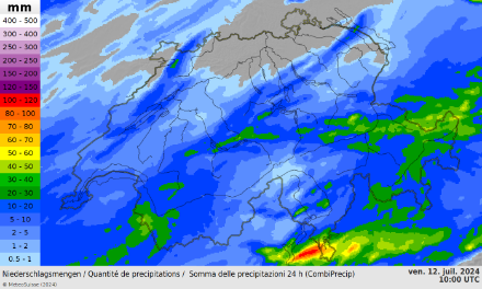 Estimation des quantités de pluie tombées durant les dernières 24h, vendredi 12 juillet à midi locales (mm de précipitations ou litres par mètre carré)