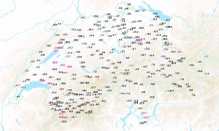 Figure 1 : Cumuls de précipitations mesurés aux différentes stations de mesure au sol en Suisse depuis le début de l'évènement pluvieux samedi, jusqu'à 11h local dimanche.