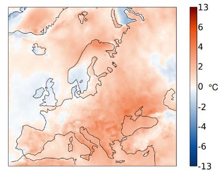 Répartition spatiale de la température en juillet 2024 en Europe. L’écart (en °C) à la norme 1991-2020 est représenté. 