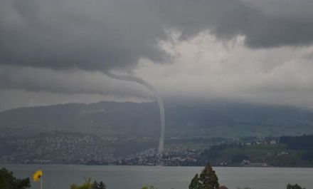 Trombe sur le lac de Zurich, 5 septembre 2015, 9h30