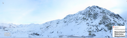 Alpes valaisannes sous un mince manteau neigeux (webcam du Grimsel Hospiz)