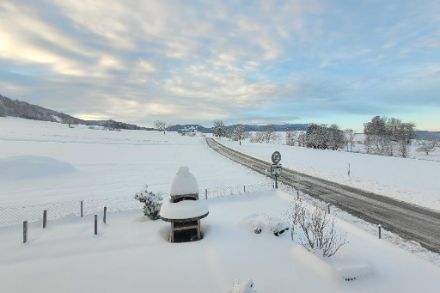 Figure 8. Réveil sur un épais manteau de neige à Montsevelier (JU), le 22.11.2024.