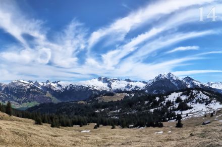 Cirrus spissatus le 6 avril 2024 dans les Alpes schwytzoises. (D. Köbele)