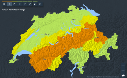 Carte des avis de fortes chutes de neige de niveau 3 (orange) et de niveau 2 (jaune).