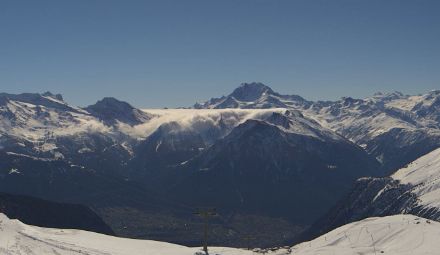 Débordements nuageux depuis le sud visualisés par la webcam de Belalp, le 15 mars 2020 vers 13h locales.
