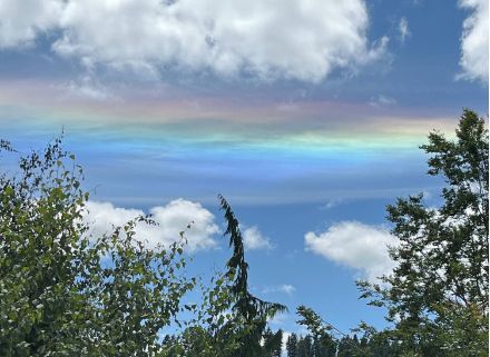 Arc circumhorizontal visible par exemple depuis la Chaux-deFonds, jeudi 17 juillet, 13h30