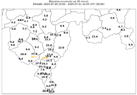 Fig. 2. Accumulations pluviométriques maximales sur 30 minutes enregistrées entre le 20 et le 21 juillet 2025. Les valeurs en orange indiquent des quantités supérieures à 30 mm en 30 minutes.