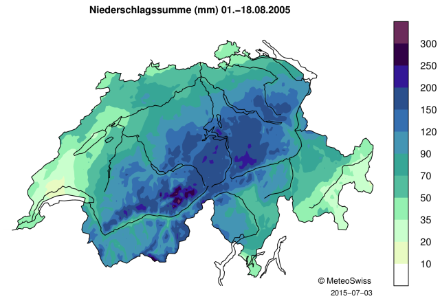 Karte der Schweiz, die die Niederschlagssumme durch Farbverlauf darstellt.