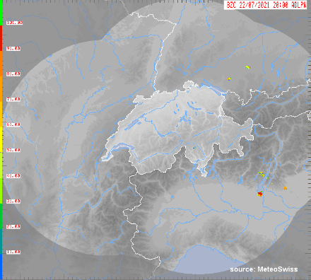 Image radar de la probabilité de grêle avec estimation de la probabilité de grêle pour la Suisse et les régions voisines. Les couleurs reflètent les valeurs de probabilité en pourcentage, en se référant à l'échelle de couleurs à côté de l'image.