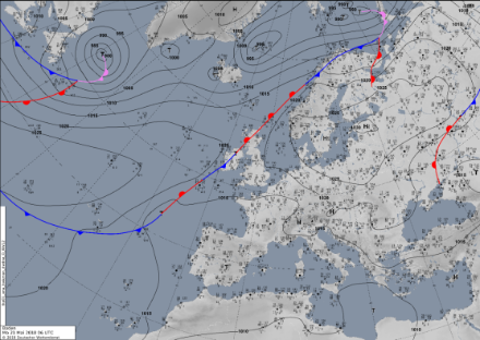 Carte de l'Europe des zones de haute et basse pression montrant l'évolution des isobares et des fronts chauds et froids.