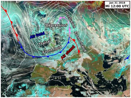 Image satellite avec une couche nuageuse en forme de spirale recourant la mer du Nord.