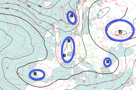 Carte à 500 hPa (5500 mètres d'altitude) montrant différentes gouttes froides (surlignées en bleu).