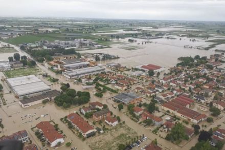 Vue aérienne des zones inondées en Émilie-Romagne