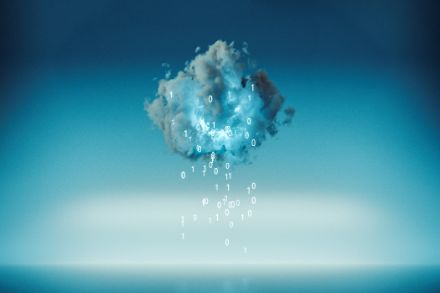 Image d'une nuages qui précipite des données.