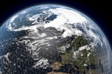 Le CEPMMT est à la pointe de la recherche dans le domaine de la prévision numérique du temps. Les avancées scientifiques dans le domaine de l'assimilation de données, de la modélisation du système Terre, de la prédictatbilité et des réanalyses seront utilisées pour améliorer les prévisions. Source : CEPMMT