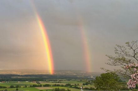 Photo d'un double arc-en-ciel
