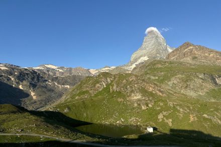 Ciel bleu et vue du Cervin le 30 juillet 2024 en début de matinée.