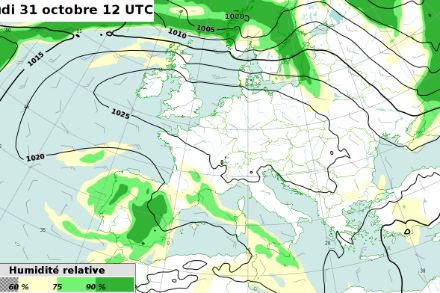 Pression au sol et humidité à 700 hPa prévues par le modèle IFS-HRES pour jeudi. Source : ECMWF, MétéoSuisse