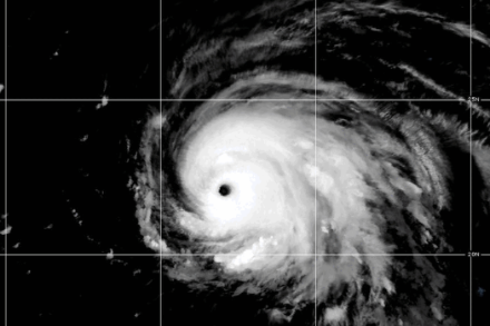 Image satellite de l'ouragan Kirk dans l'Atlantique Nord. Source : NOAA