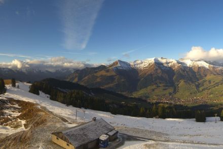 Château d'Oex depuis la cabane de la Sarrouche, 1644 m, après le passage du front froid, vendredi 6 décembre, 15h30