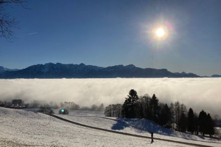 Photo de la limite supérieure du stratus dans la région du Mont-Pèlerin (VD) le vendredi 27 décembre 2024.