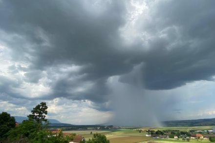 Averse de pluie dans la région d’Orbe (VD) le 28 juin 2024. Source : Observations Météo