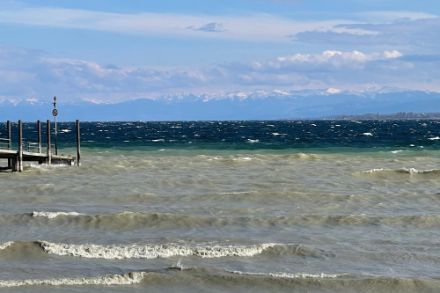 Vagues du le lac de Constance le 1er avril 2025.